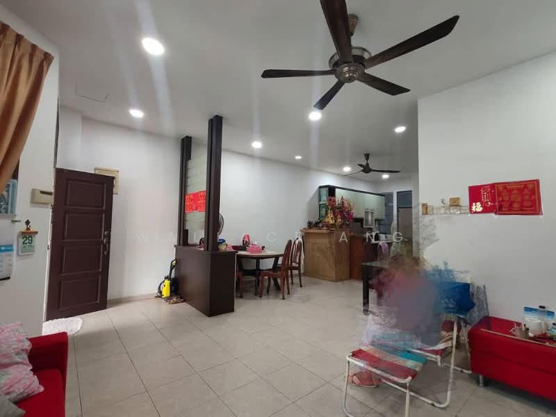 2-storey Terraced House for Sale in Taman Daya (Johor Bahru) - Wallace Ang - Living Room - PropertyGuru.com.my