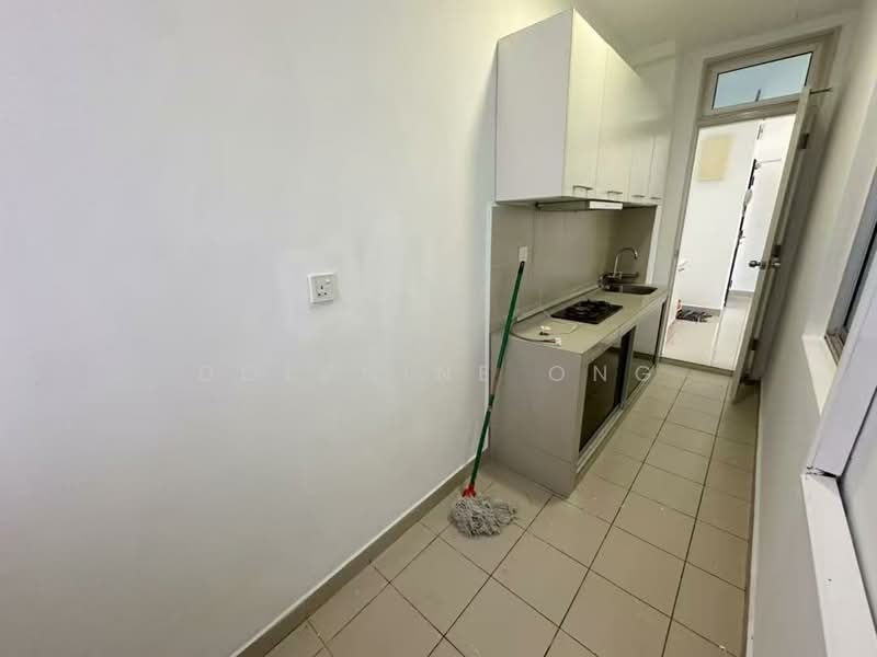 Pangsapuri untuk Dijual di D'Rich Executive Suites - Dolphine Ong - Kitchen - PropertyGuru.com.my