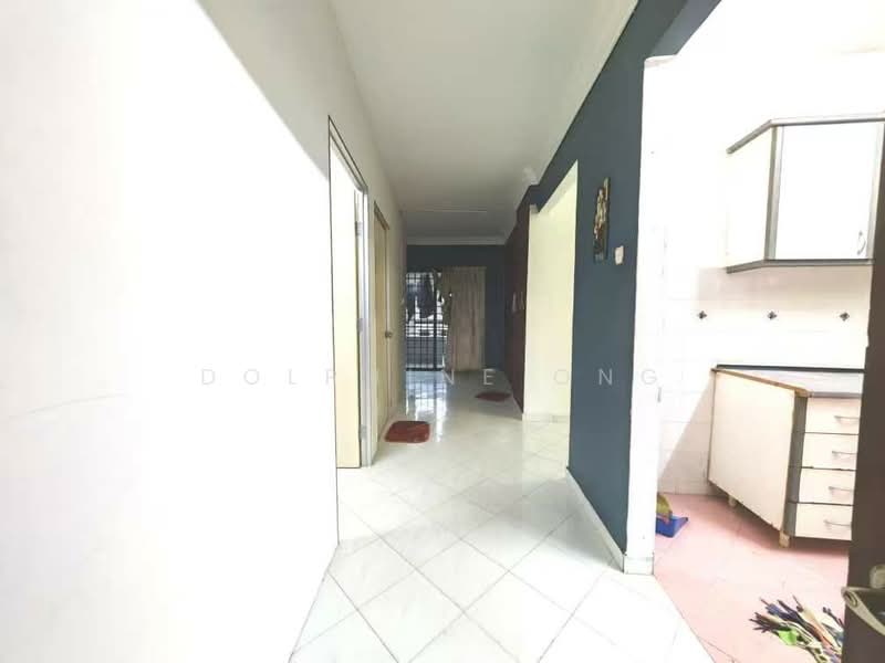 Apartment for Sale at Seri Mutiara Apartment - Dolphine Ong - Corridor - PropertyGuru.com.my