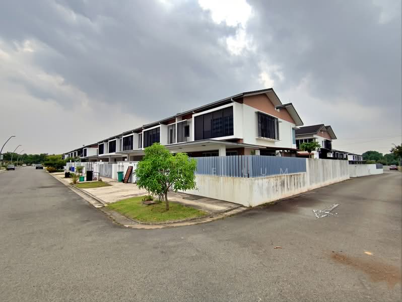 2-storey Terraced House for Sale in Shah Alam (Selangor) - Michele Lum - Exterior - PropertyGuru.com.my
