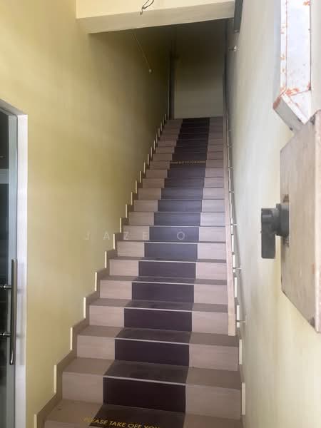 Kedai / Pejabat untuk Dijual di Bandar Puteri Puchong (Puchong) - Jaze Ong - Corridor - PropertyGuru.com.my
