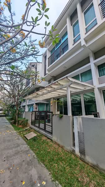 Apartment for Rent at Tiara Residence 1 - Faizul Zamrod - Exterior - PropertyGuru.com.my