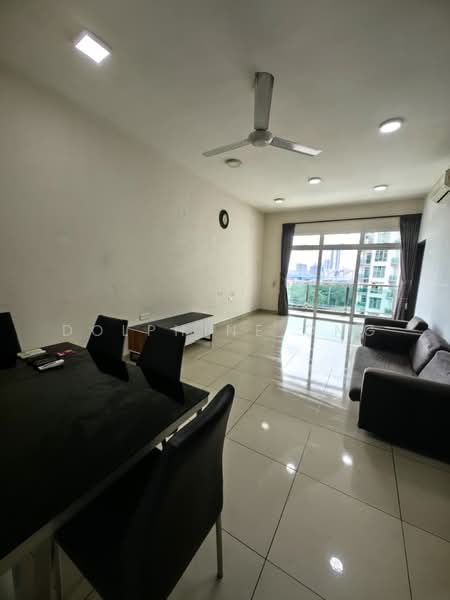 Kondominium untuk Dijual di M Condominium @ Larkin - Dolphine Ong - Living Room - PropertyGuru.com.my