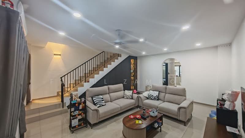 2-storey Terraced House for Sale in Sepang (Selangor) - Faizul Zamrod - Living Room - PropertyGuru.com.my