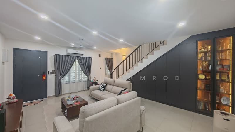 2-storey Terraced House for Sale in Sepang (Selangor) - Faizul Zamrod - Living Room - PropertyGuru.com.my