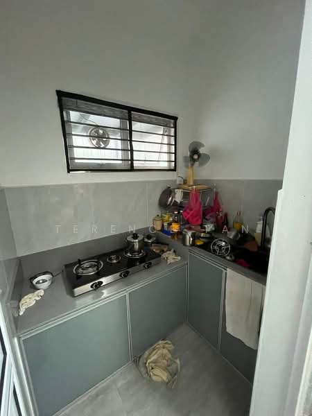 Rumah Banglo untuk Dijual di Taman Kebun Teh (Johor Bahru) - Terence Tan - Kitchen - PropertyGuru.com.my