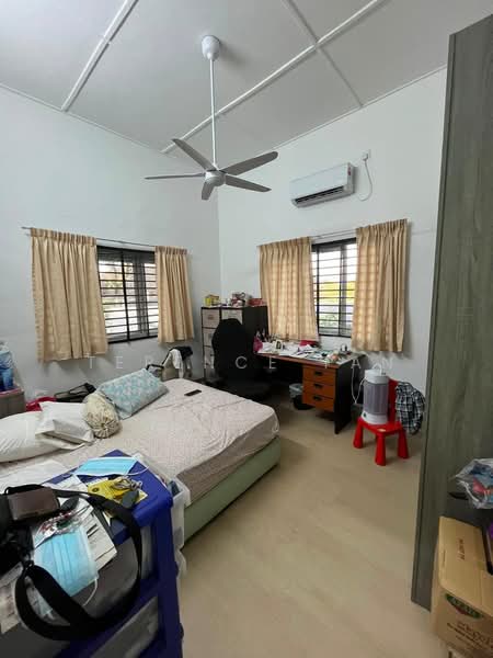 Rumah Banglo untuk Dijual di Taman Kebun Teh (Johor Bahru) - Terence Tan - PropertyGuru.com.my