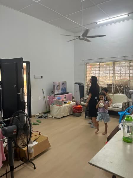 Rumah Banglo untuk Dijual di Taman Kebun Teh (Johor Bahru) - Terence Tan - PropertyGuru.com.my