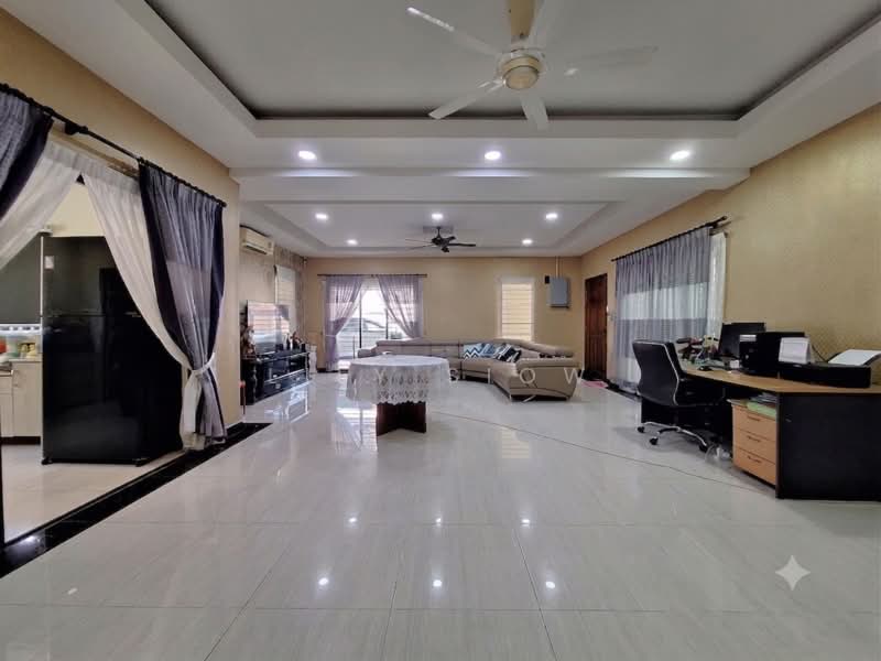 Rumah Berkembar untuk Dijual di Bandar Putra Permai (Seri Kembangan) - Lily Siow - Semi D Taman Equine - PropertyGuru.com.my