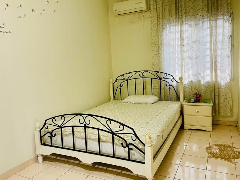 2-storey Terraced House for Sale in Seksyen 32, Kemuning Green Ville (Shah Alam) - Kho Daniel - Bedroom - PropertyGuru.com.my