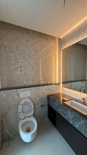 Service Residence for Sale at Pavilion Damansara Heights, Windsor Suites - Aylex . - Bathroom - PropertyGuru.com.my