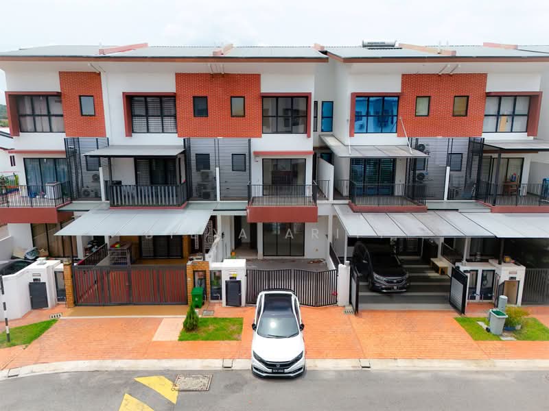 Rumah Teres 3 Tingkat untuk Dijual di Puchong (Selangor) - BILYA ARIFF - Exterior - PropertyGuru.com.my