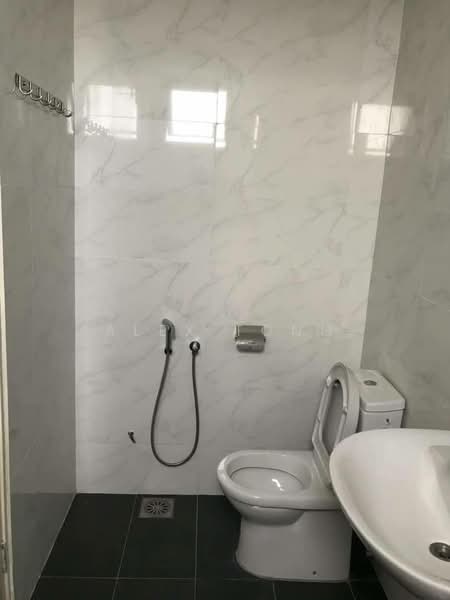 Service Residence for Sale at Vista Alam Serviced Apartment - Alex Tong - PropertyGuru.com.my