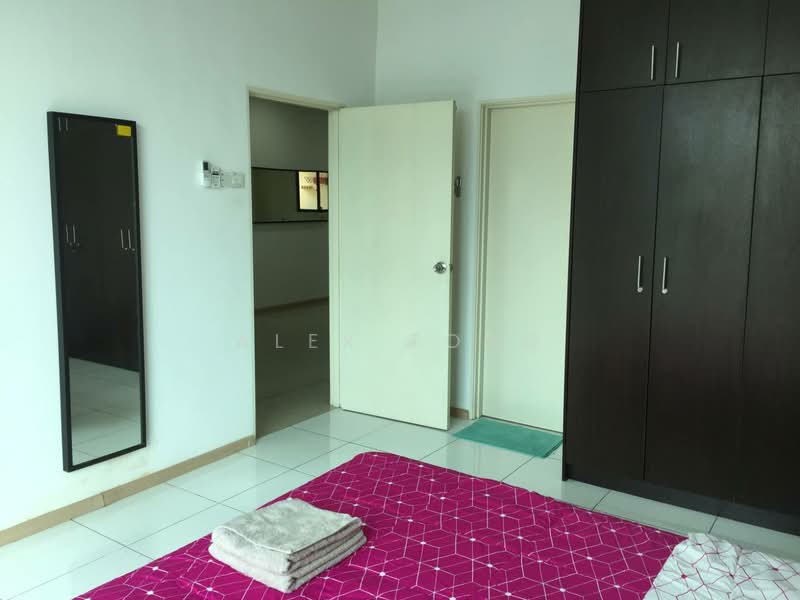 Service Residence for Sale at Vista Alam Serviced Apartment - Alex Tong - PropertyGuru.com.my