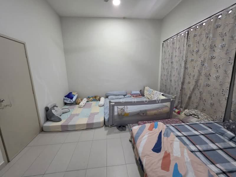 Rumah Teres 2-Tingkat untuk Dijual di Taman Dato' Chellam (Ulu Tiram) - Zack Chow - Bedroom - PropertyGuru.com.my