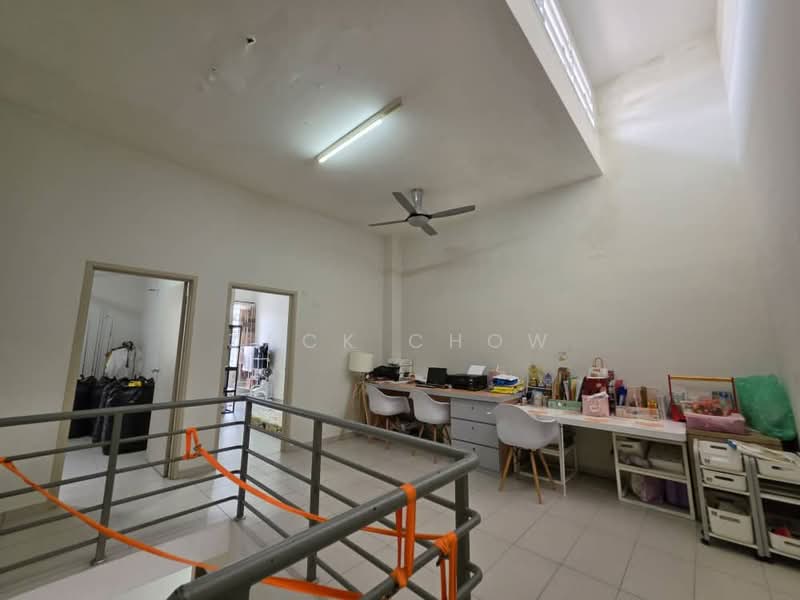 Rumah Teres 2-Tingkat untuk Dijual di Taman Dato' Chellam (Ulu Tiram) - Zack Chow - Study - PropertyGuru.com.my
