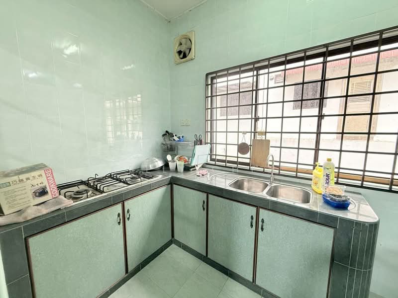 2-storey Terraced House for Sale in Taman Desa Tebrau (Tebrau) - Kelly Chen - Kitchen - PropertyGuru.com.my