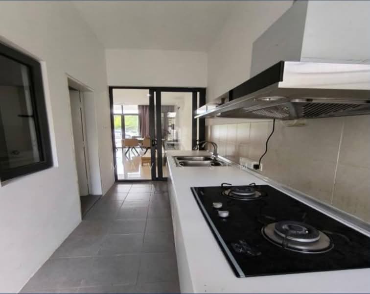 3-storey Terraced House for Rent in Lake Fields (Sungai Besi) - Mavis Sim - PropertyGuru.com.my