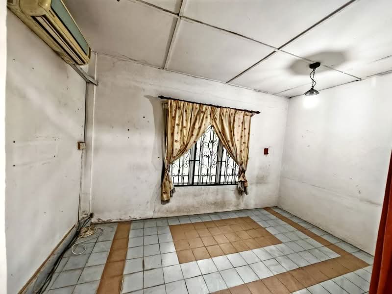 2.5-storey Terraced House for Sale in Kota Perdana (Seri Kembangan) - Fauran Nawawi - PropertyGuru.com.my