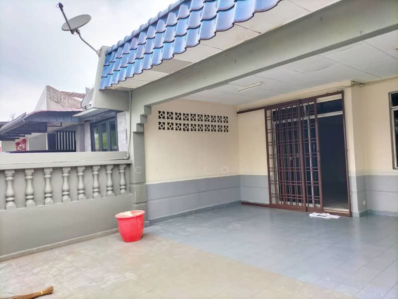 1.5-storey Terraced House for Rent in Bandar Baru Permas Jaya (Permas Jaya) - Ck Leow - Exterior - PropertyGuru.com.my