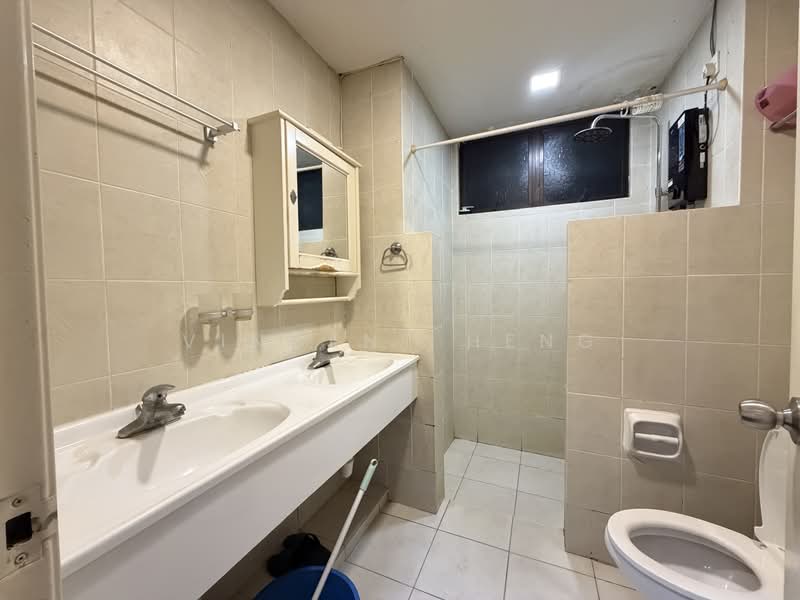 Condominium for Sale at Casa Tropicana - Vincent Heng - Bathroom - PropertyGuru.com.my