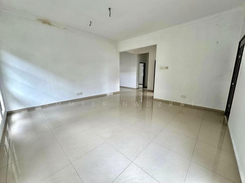 Rumah Banglo untuk Dijual di Taman Astana Indah (Bangi) - Ammeer Nadzrai - Living Room - PropertyGuru.com.my