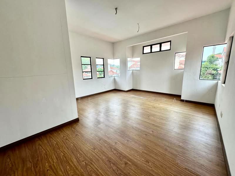Rumah Banglo untuk Dijual di Taman Astana Indah (Bangi) - Ammeer Nadzrai - Living Room - PropertyGuru.com.my