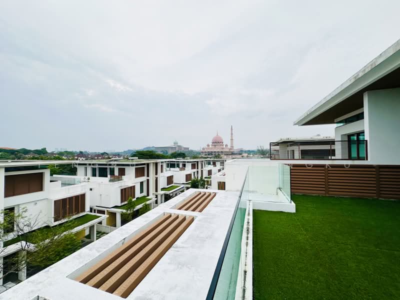 Vila Berkembar untuk Dijual di Presint 8 (Putrajaya) - Tengku June Tengku Mamat - PropertyGuru.com.my