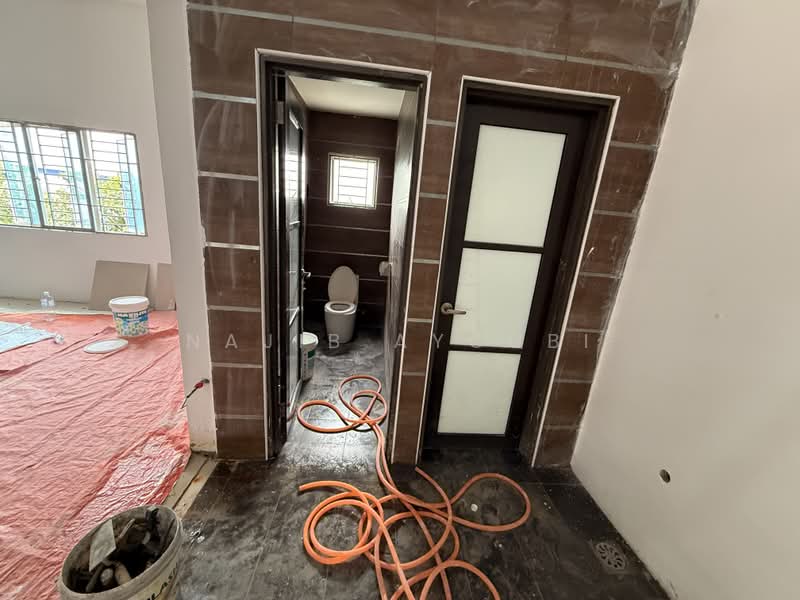 Kedai untuk Disewa di Ara Damansara (Selangor) - Najib Ayoubi - Bathroom - PropertyGuru.com.my