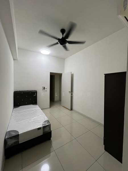 Service Residence for Sale at Savanna Executive Suite @ Southville City - JK Leong - Bedroom - PropertyGuru.com.my