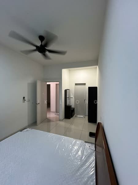 Service Residence for Sale at Savanna Executive Suite @ Southville City - JK Leong - Bedroom - PropertyGuru.com.my
