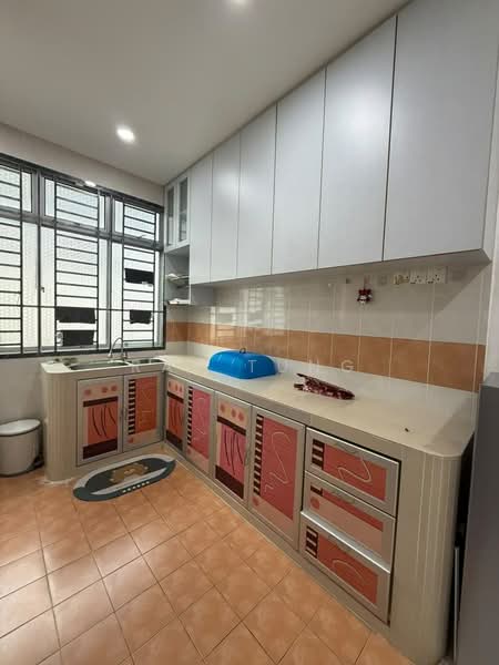 2-storey Terraced House for Rent in Taman Bestari Indah (Ulu Tiram) - Ray Tung - Kitchen - PropertyGuru.com.my