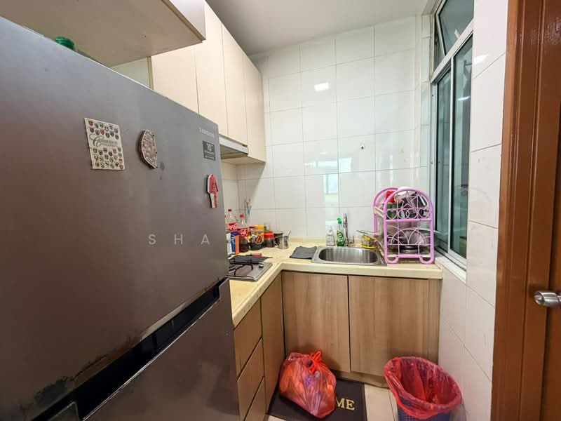 Service Residence for Sale at Pangsapuri Tanah Emas (Golden Sands) - Sharon Ong - Kitchen - PropertyGuru.com.my