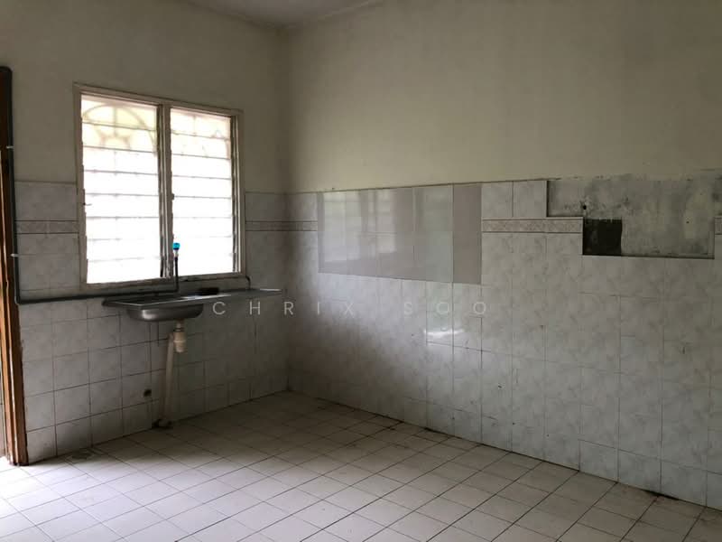 2-storey Terraced House for Rent in Desa Casuarina (Nilai) - Chrix Soo - Kitchen - PropertyGuru.com.my