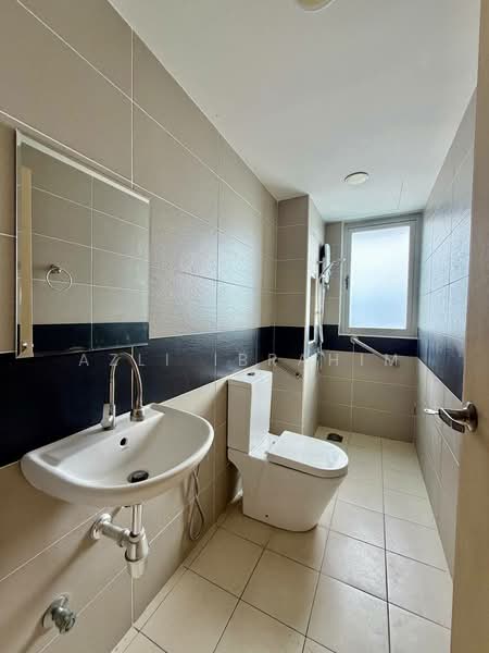 Servis Apartment untuk Dijual di Saville @ Cheras - Azli Ibrahim - Bathroom - PropertyGuru.com.my