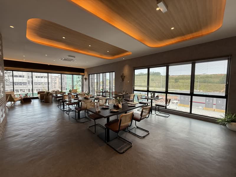 Kedai / Pejabat untuk Dijual di Johor Bahru (Johor) - Elaine Ng - Dining Room - PropertyGuru.com.my