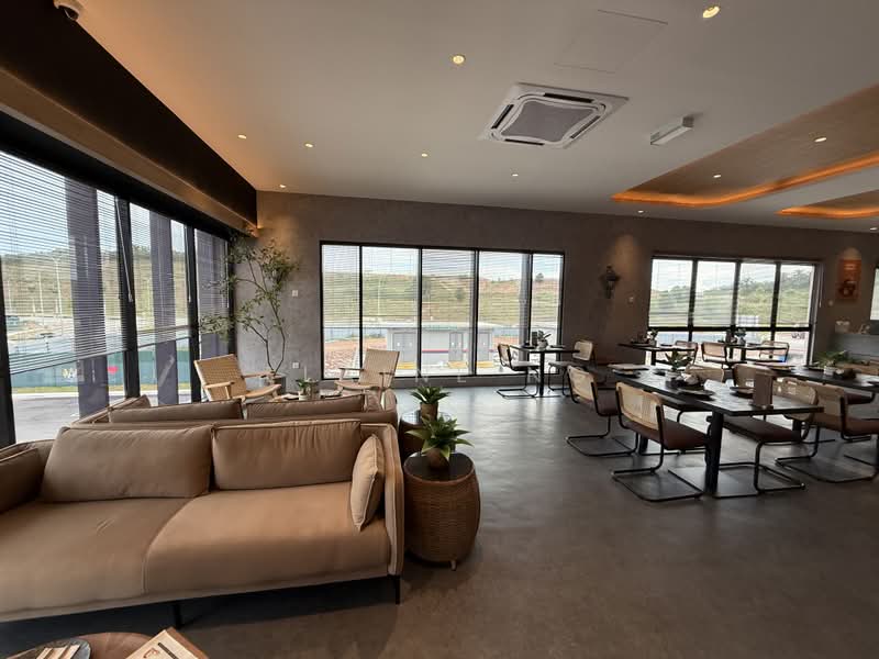 Kedai / Pejabat untuk Dijual di Johor Bahru (Johor) - Elaine Ng - Living Room - PropertyGuru.com.my