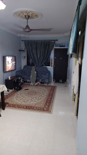Rumah Flat untuk Dijual di Desa Lembah Permai - Yew Foong Wong - Living Room - PropertyGuru.com.my