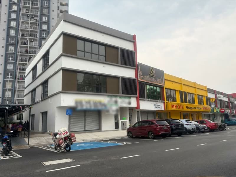 Kedai / Pejabat untuk Disewa di Bukit Jelutong (Shah Alam) - muharni sawarin - Exterior - PropertyGuru.com.my