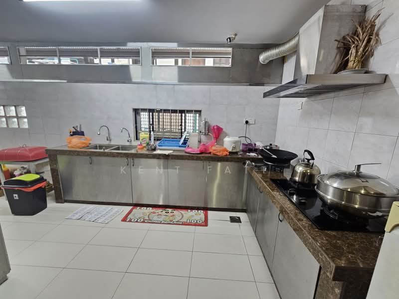 Semi-Detached House for Sale in Bandar Sungai Long (Selangor) - Kent Fatt - Kitchen - PropertyGuru.com.my