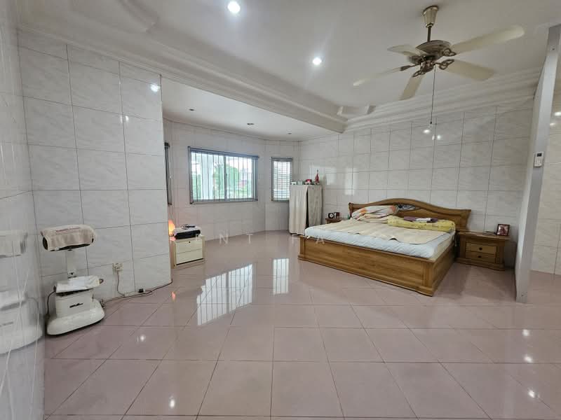 Semi-Detached House for Sale in Bandar Sungai Long (Selangor) - Kent Fatt - Bedroom - PropertyGuru.com.my