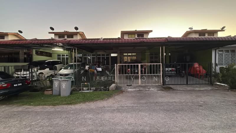 1-storey Terraced House for Sale in Taman Tiara Perdana (Simpang Renggam) - Daniel Yong - Exterior - PropertyGuru.com.my