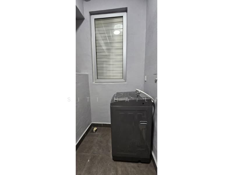 Condominium for Rent at Lakefront Residence - Siti Haila - Yard - PropertyGuru.com.my