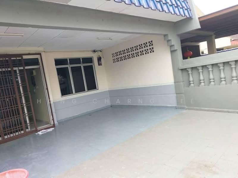 1.5-storey Terraced House for Rent in Permas Jaya (Johor) - Hong Charng Lee - Exterior - PropertyGuru.com.my