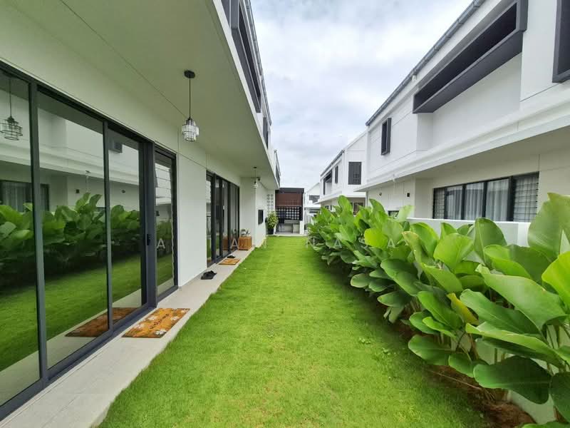 Semi-Detached House for Sale in Elmina (Shah Alam) - Azian Nasa - PropertyGuru.com.my
