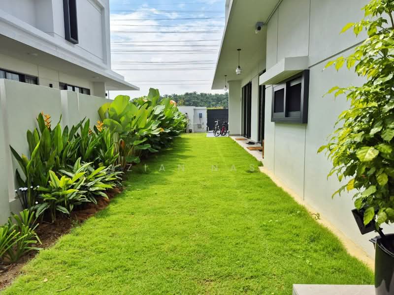 Semi-Detached House for Sale in Elmina (Shah Alam) - Azian Nasa - PropertyGuru.com.my