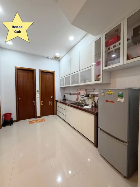 Rumah Teres 3 Tingkat untuk Dijual di Bukit Dumbar (Jelutong) - Renee Goh - Kitchen - PropertyGuru.com.my