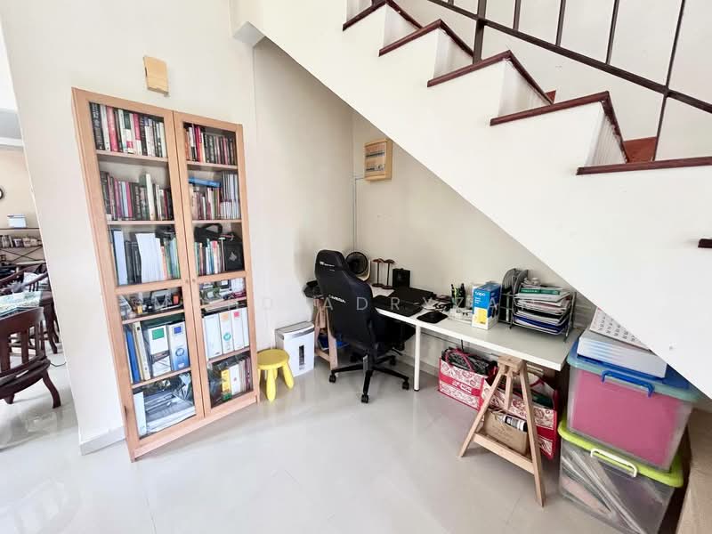 Rumah Berkembar untuk Dijual di Sungai Buloh (Selangor) - Mohd Adryzam - Study - PropertyGuru.com.my