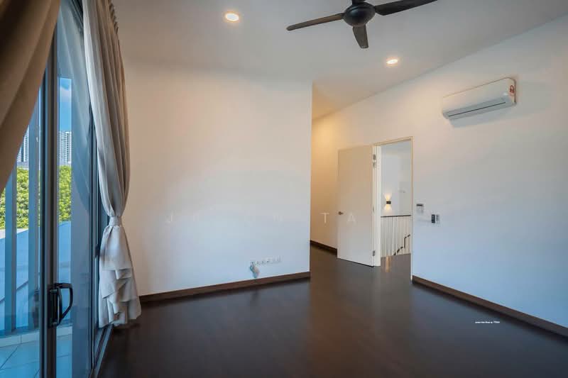 Rumah Berkembar untuk Dijual di Setia Alam (Selangor) - Jason Tan - Bedroom - PropertyGuru.com.my