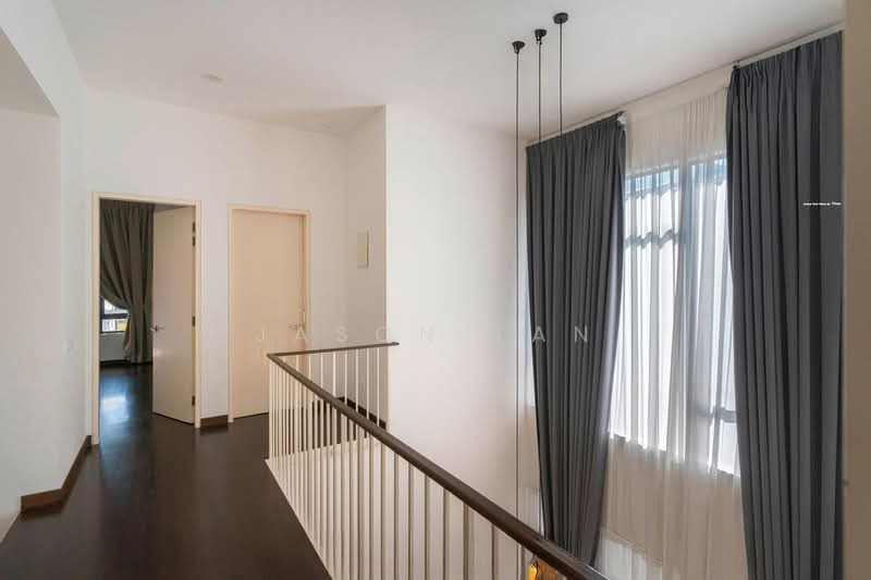 Rumah Berkembar untuk Dijual di Setia Alam (Selangor) - Jason Tan - Corridor - PropertyGuru.com.my